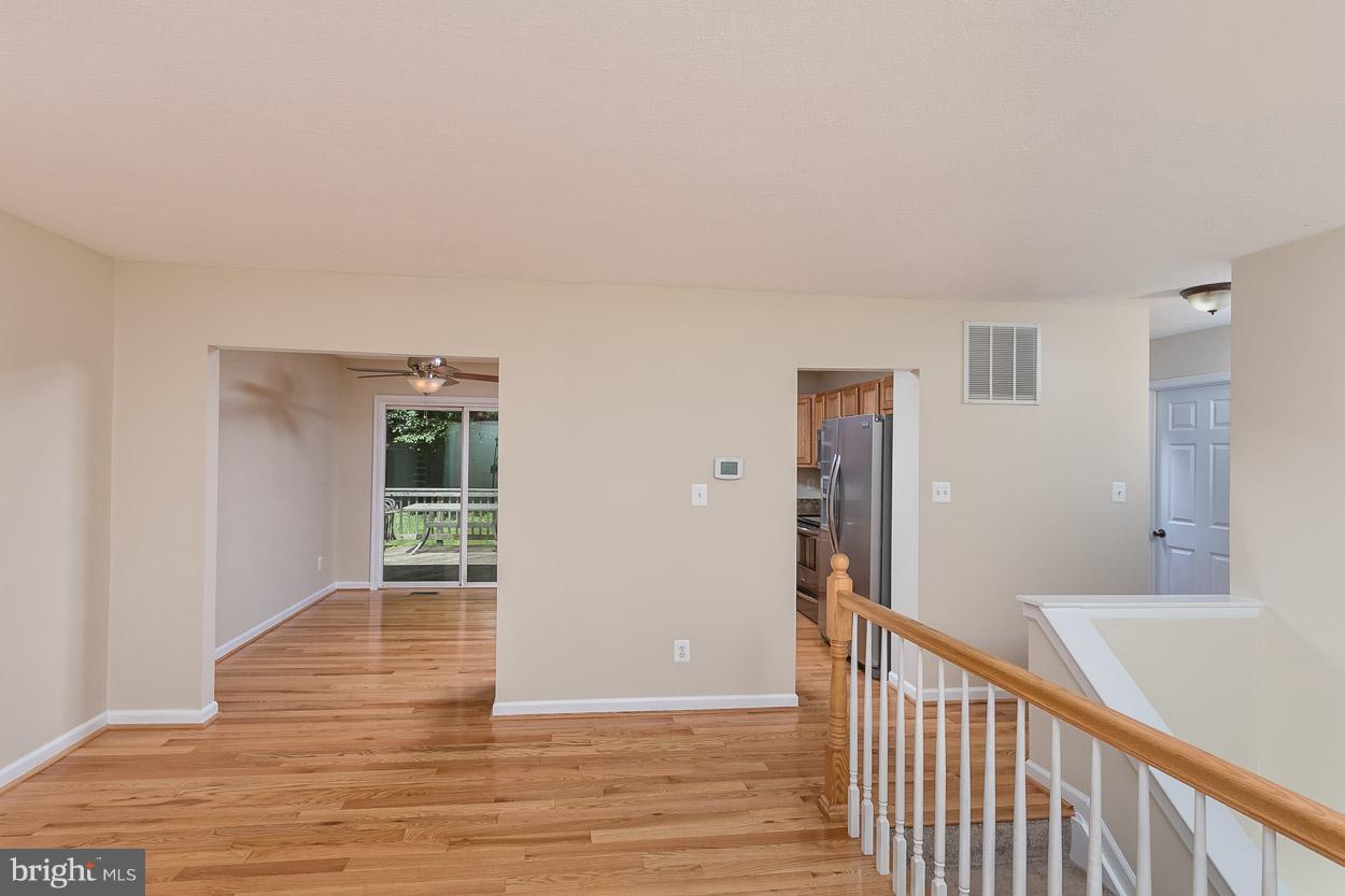 2737 Parallel Path Abingdon, MD 21009 - Photo 14 of 29 Living Room