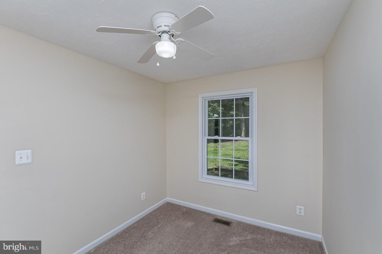 2737 Parallel Path Abingdon, MD 21009 - Photo 16 of 29 Bedroom 2