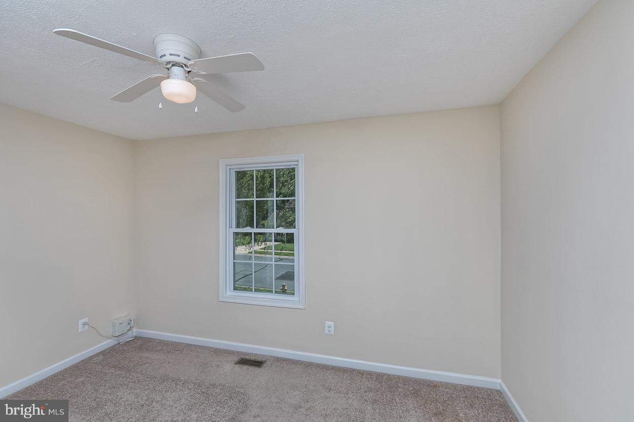 2737 Parallel Path Abingdon, MD 21009 - Photo 18 of 29 Bedroom 3