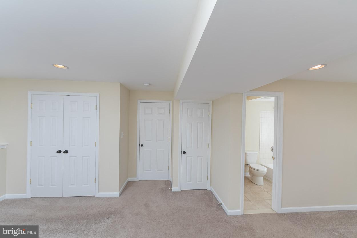 2737 Parallel Path Abingdon, MD 21009 - Photo 25 of 29 Bedroom (Master)
