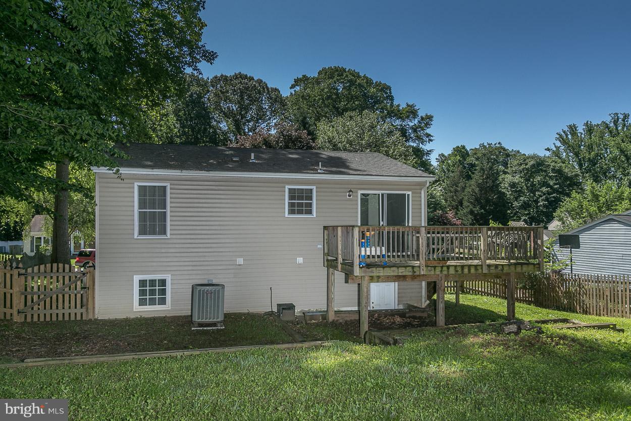 2737 Parallel Path Abingdon, MD 21009 - Photo 6 of 29 Exterior (Rear)