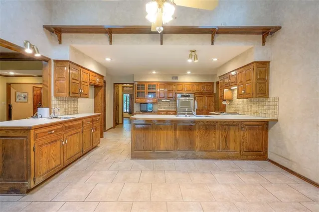 $630,000 | 4417 West 130th Street, Leawood, KS 66209