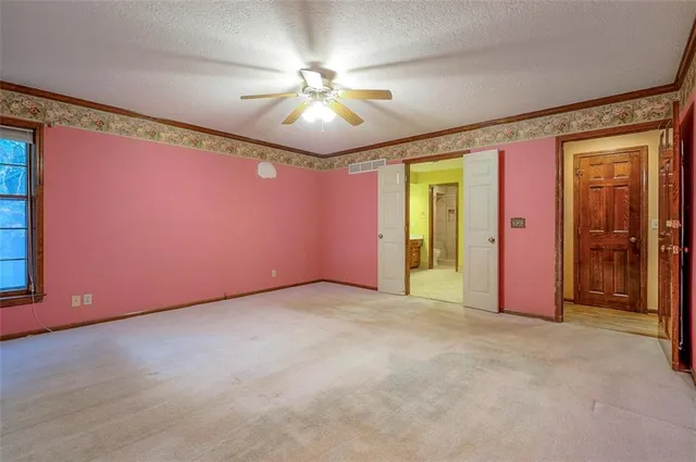 $630,000 | 4417 West 130th Street, Leawood, KS 66209