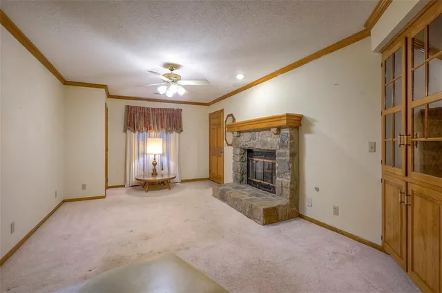 $630,000 | 4417 West 130th Street, Leawood, KS 66209