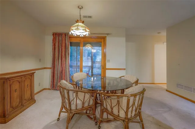 $630,000 | 4417 West 130th Street, Leawood, KS 66209