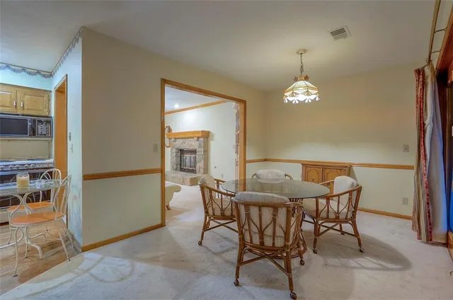 $630,000 | 4417 West 130th Street, Leawood, KS 66209