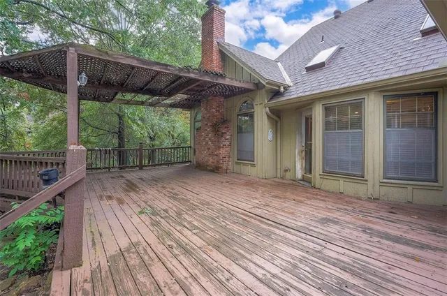 $630,000 | 4417 West 130th Street, Leawood, KS 66209