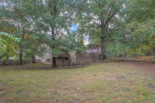 $630,000 | 4417 West 130th Street, Leawood, KS 66209