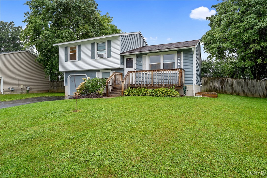 7388 Oak Post Road Clay, NY 13088 - Photo 2 of 39