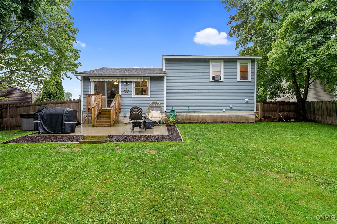 7388 Oak Post Road Clay, NY 13088 - Photo 33 of 39