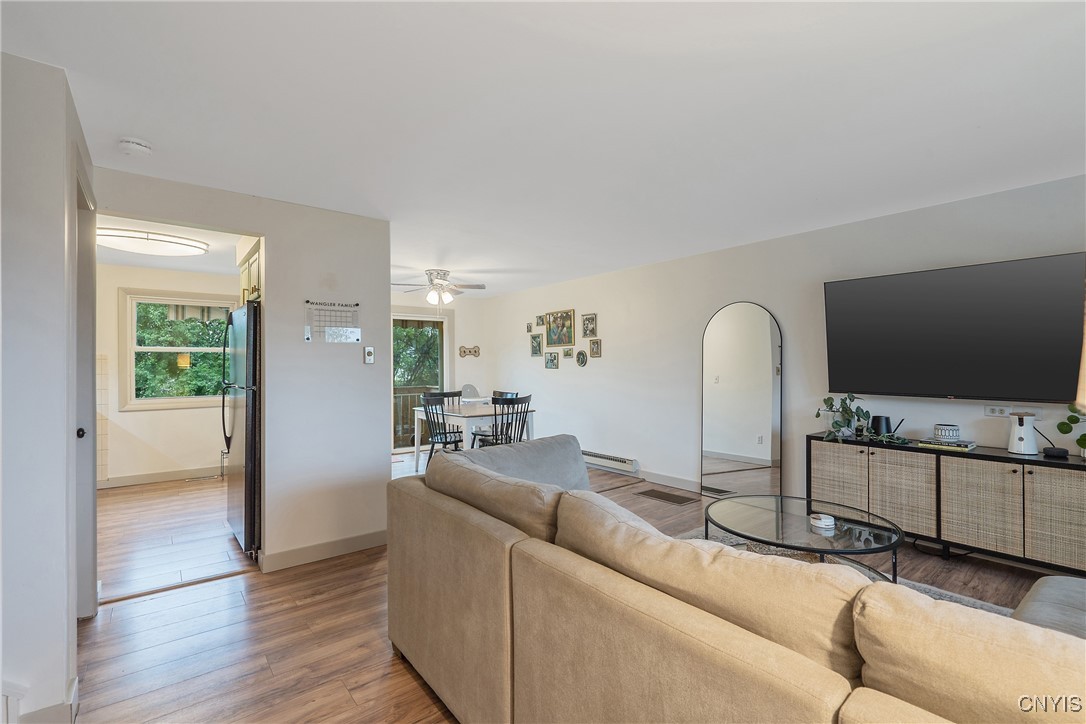 7388 Oak Post Road Clay, NY 13088 - Photo 4 of 39