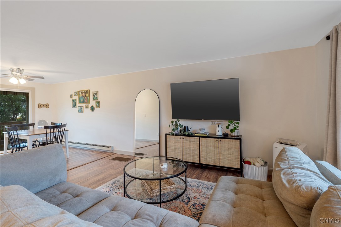 7388 Oak Post Road Clay, NY 13088 - Photo 8 of 39