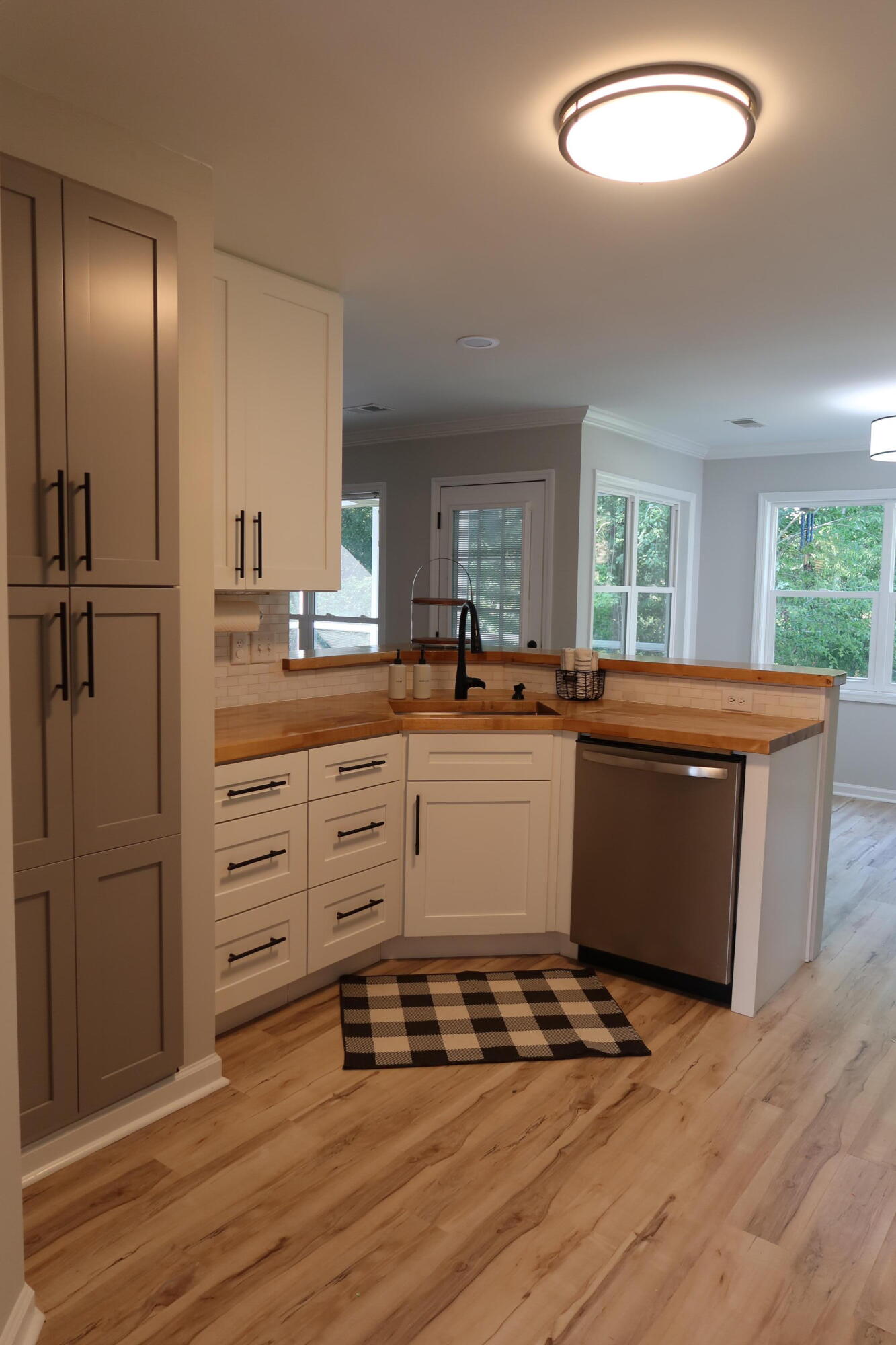 1683 Dotterer's Run Charleston, SC 29414 - Photo 30 of 49 Kitchen