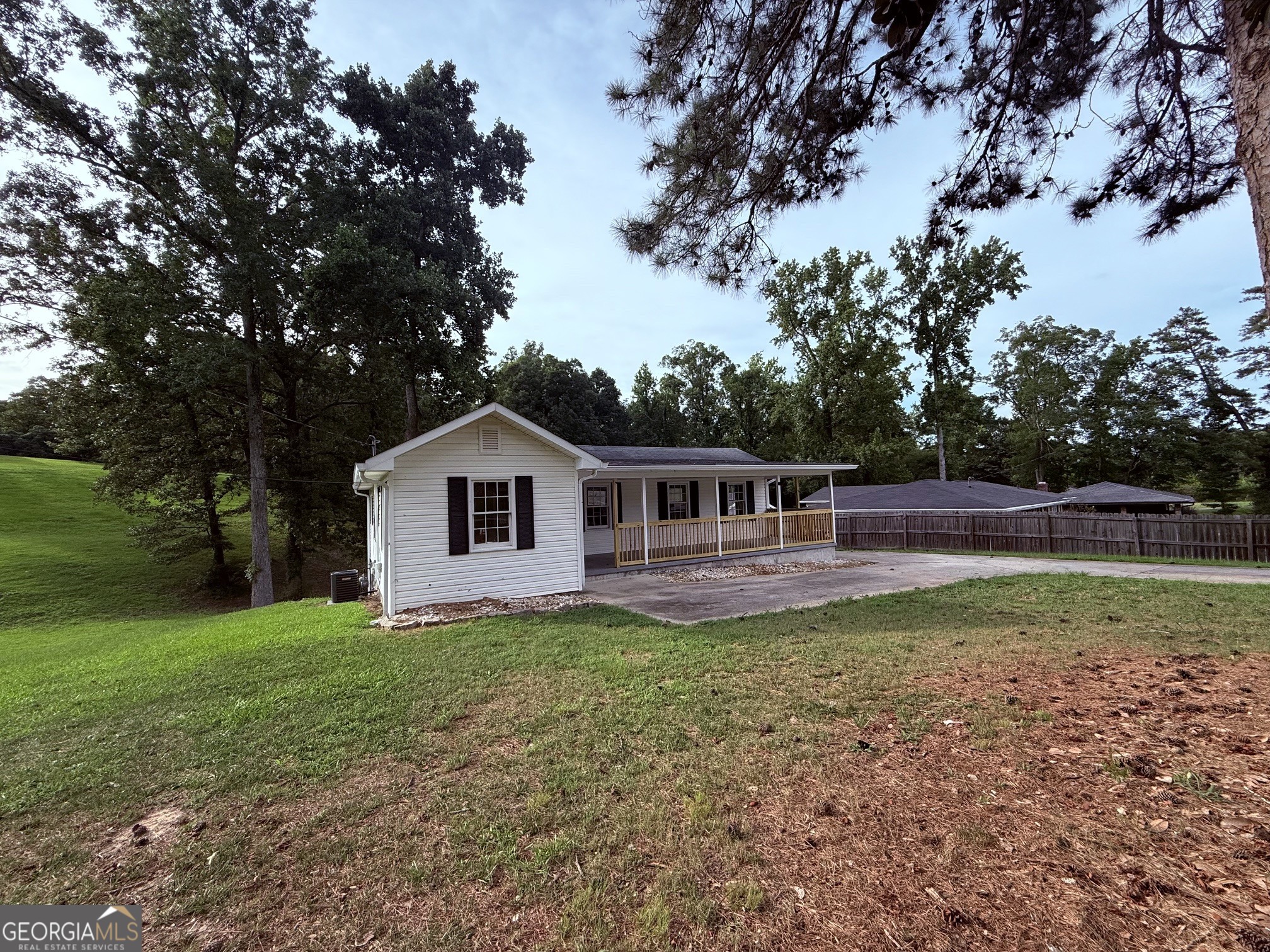 6790 Queen Mill Road Southeast Mableton, GA 30126 - Photo 12 of 17