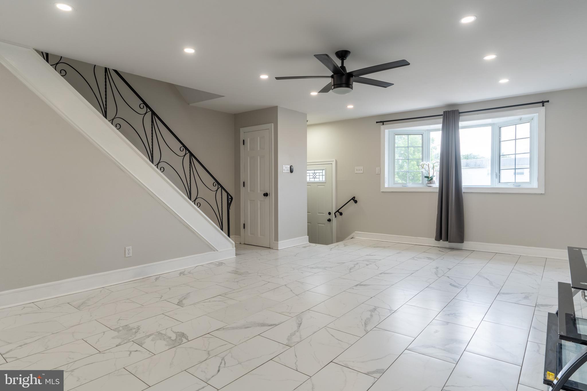 12675 Biscayne Drive Philadelphia, PA 19154 - Photo 21 of 50 a view of an empty room with a window