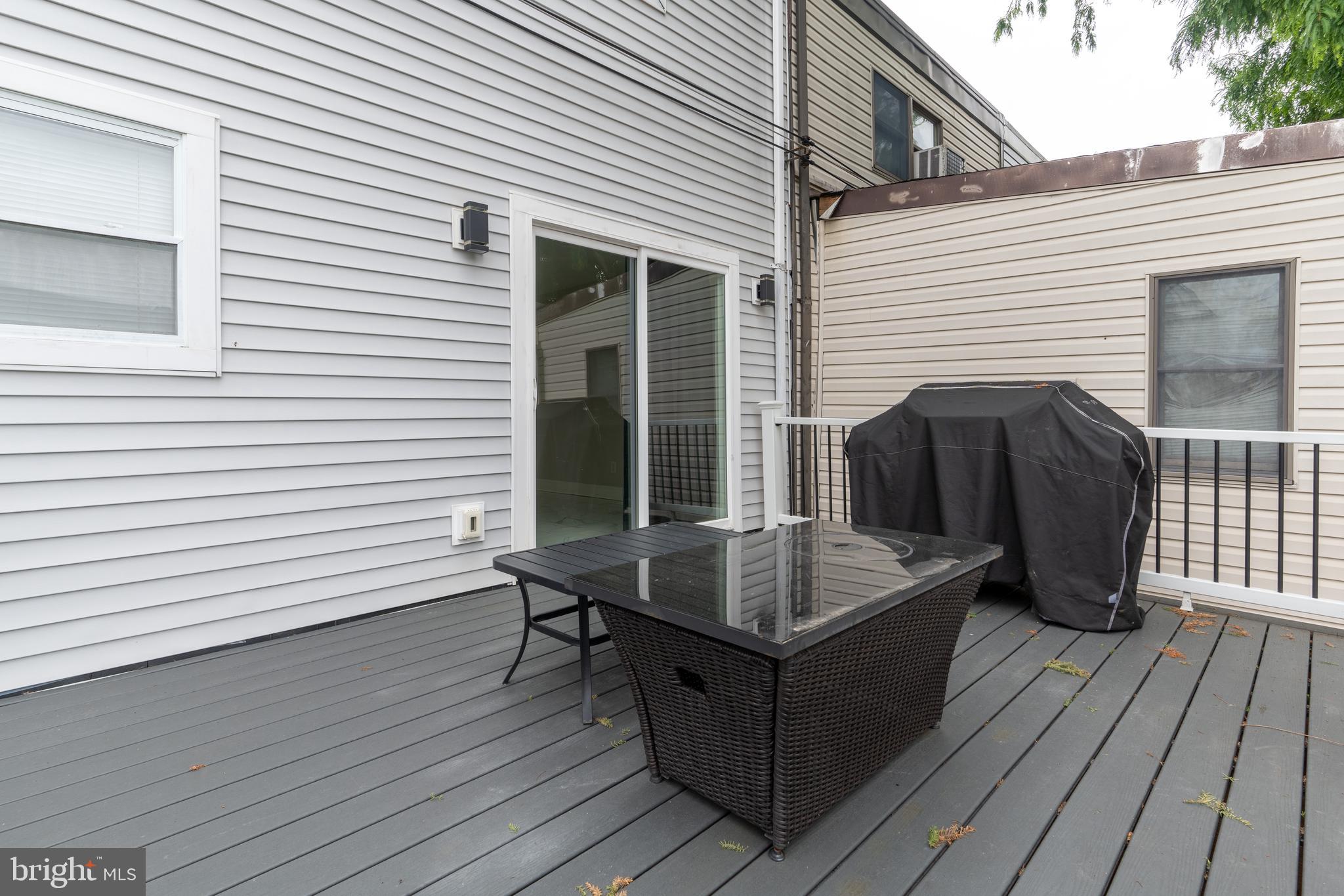 12675 Biscayne Drive Philadelphia, PA 19154 - Photo 26 of 50 a view of sitting area in balcony