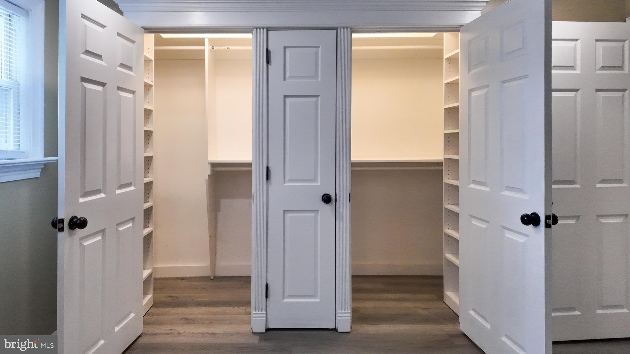12675 Biscayne Drive Philadelphia, PA 19154 - Photo 35 of 50 a view of a bathroom from the hallway