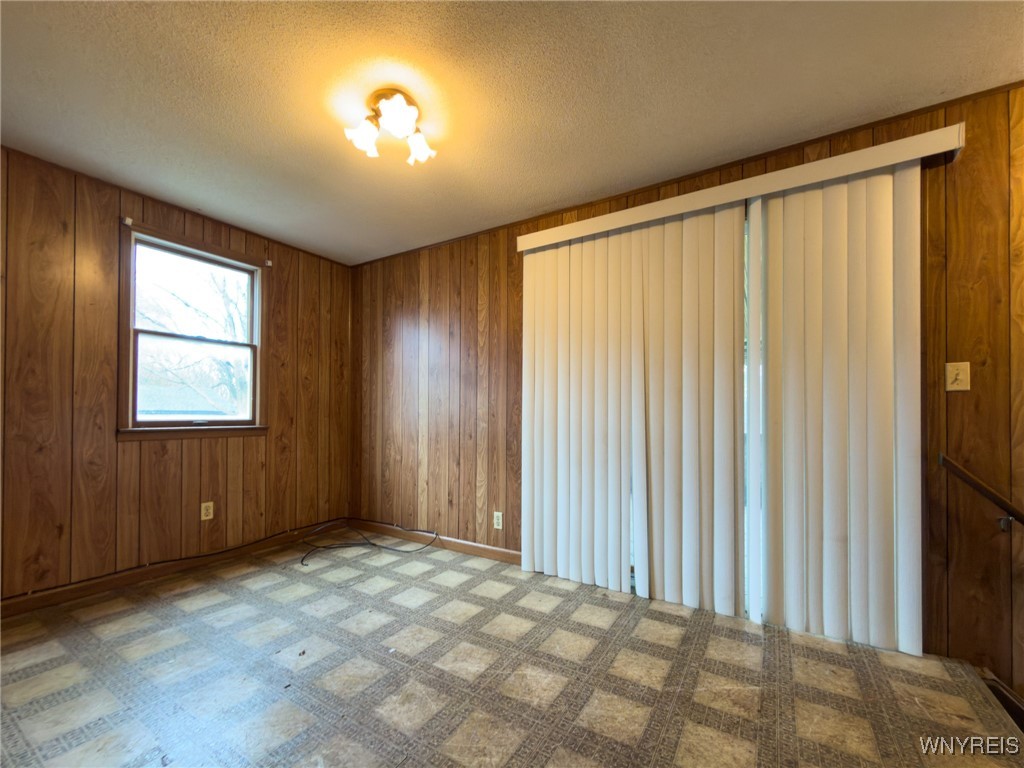 1276 Indian Church Road West Seneca, NY 14224 - Photo 11 of 32