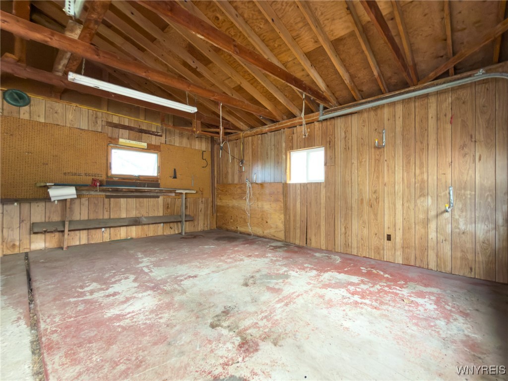 1276 Indian Church Road West Seneca, NY 14224 - Photo 25 of 32 2 Car Garage