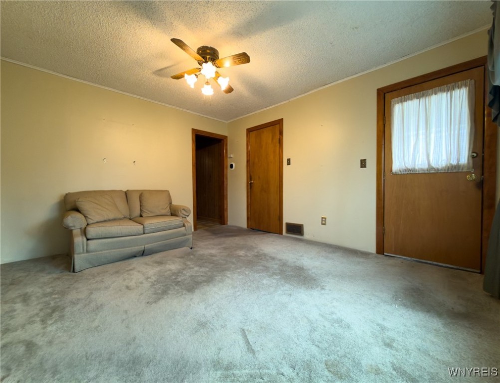 1276 Indian Church Road West Seneca, NY 14224 - Photo 4 of 32