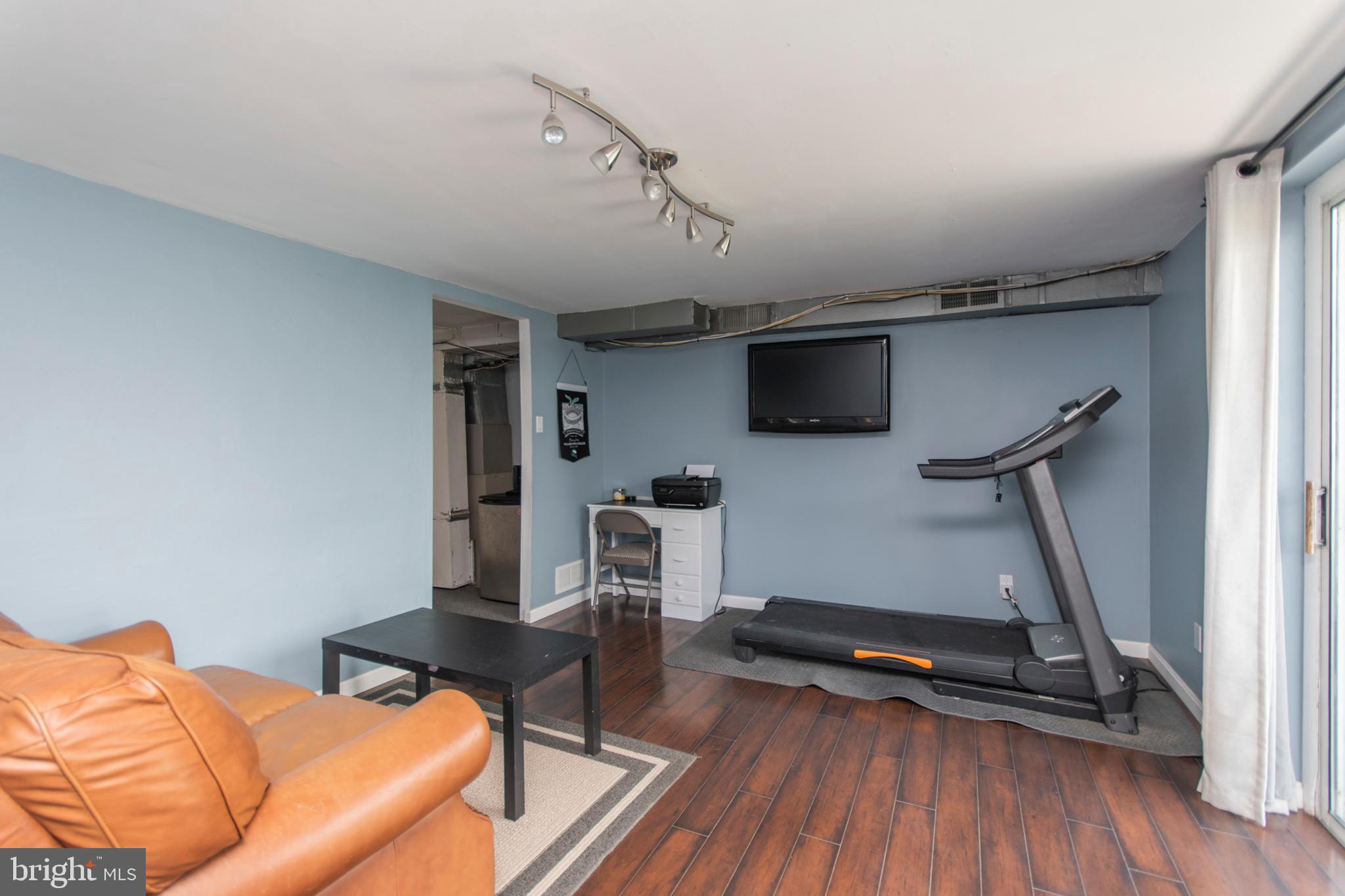 805 Avon Road Philadelphia, PA 19116 - Photo 20 of 30