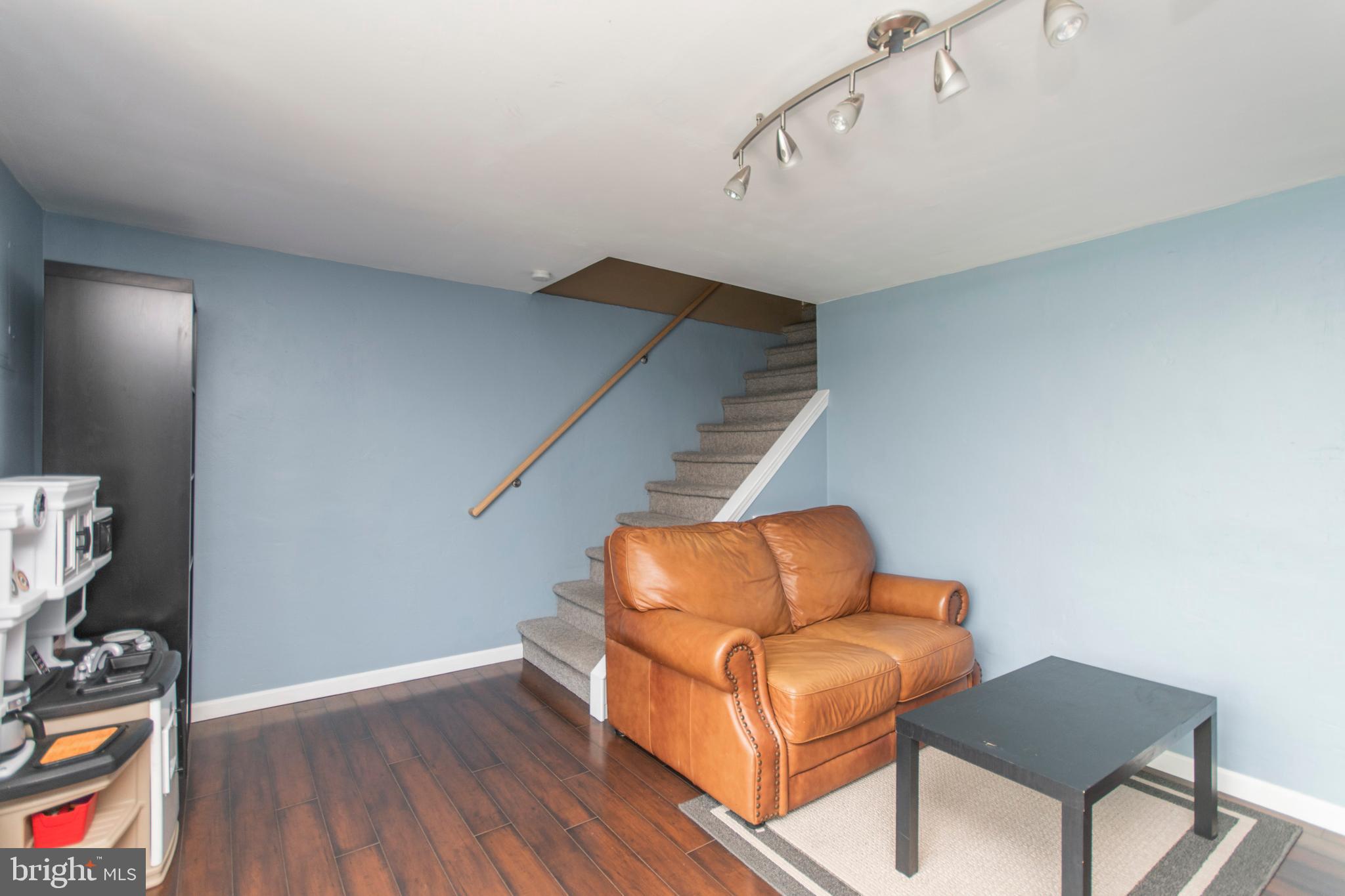 805 Avon Road Philadelphia, PA 19116 - Photo 21 of 30
