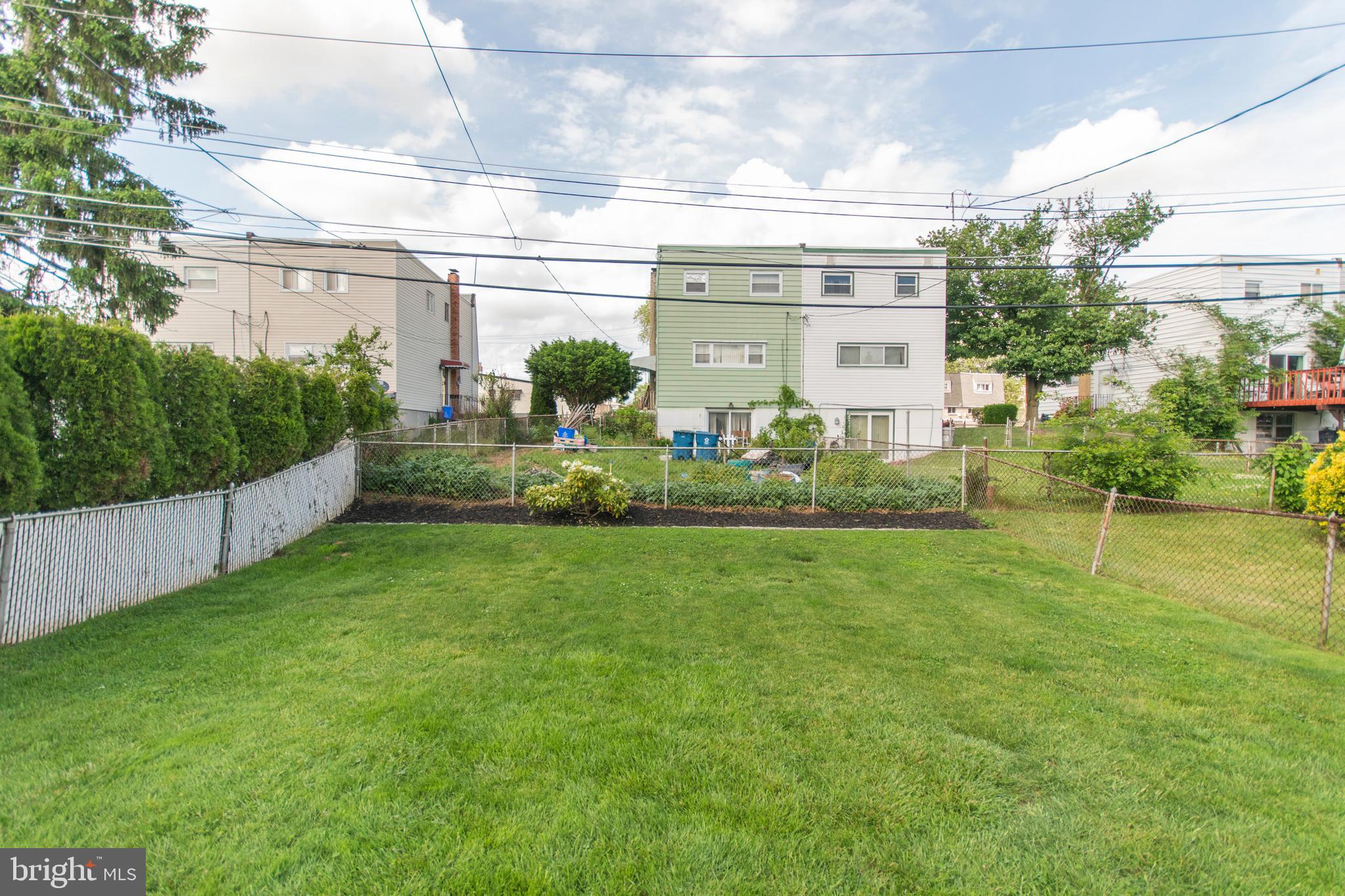 805 Avon Road Philadelphia, PA 19116 - Photo 23 of 30