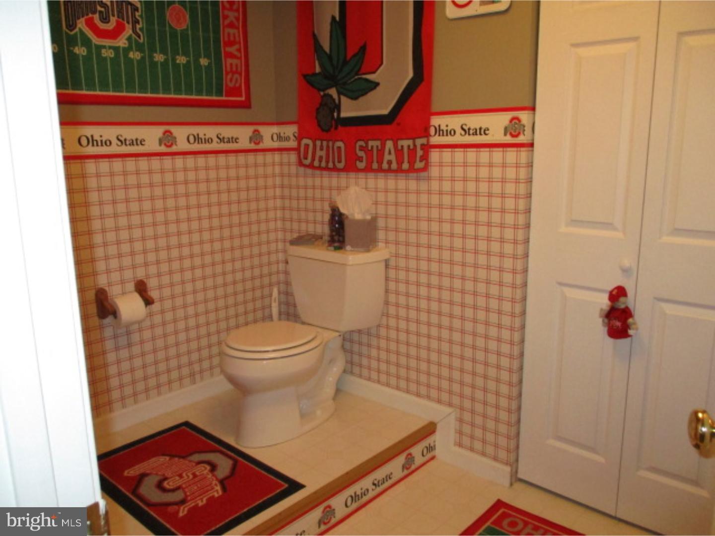 4569 Hillside Road Reading, PA 19606 - Photo 17 of 18 Half Bath