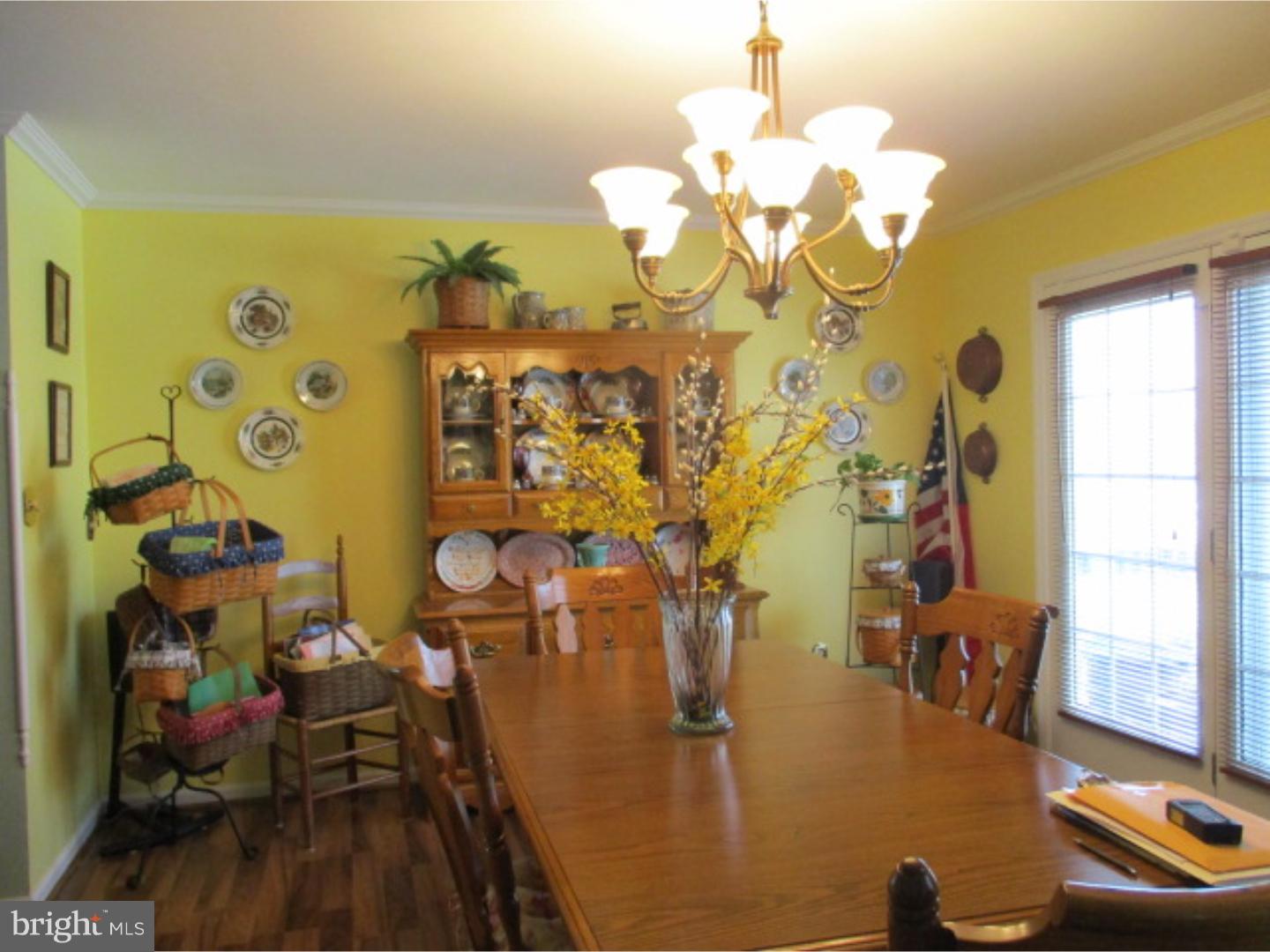 4569 Hillside Road Reading, PA 19606 - Photo 4 of 18 Dining Room