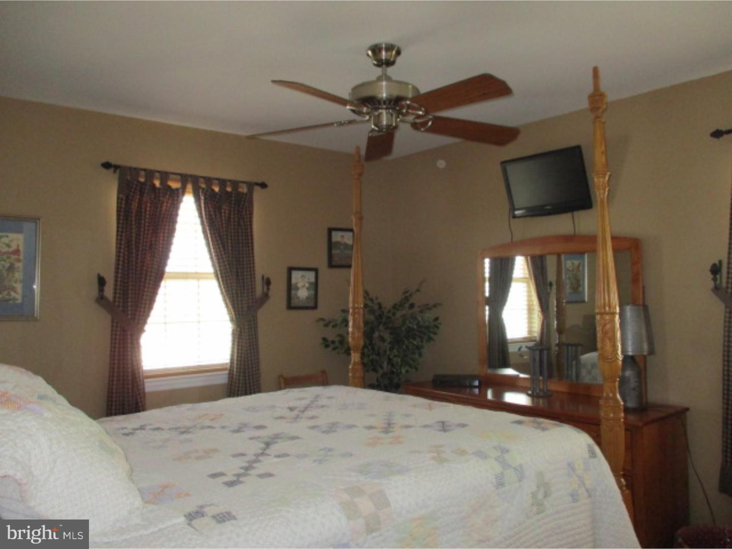 4569 Hillside Road Reading, PA 19606 - Photo 10 of 18 Bedroom 2