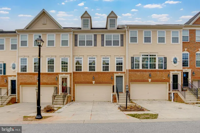 $3,200 | 709 Hidden Oak Lane, Glen Burnie, MD 21060