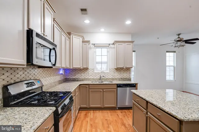 $3,200 | 709 Hidden Oak Lane, Glen Burnie, MD 21060