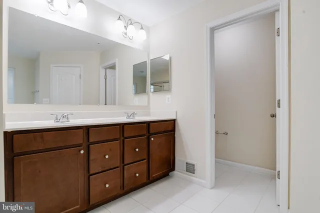 $3,200 | 709 Hidden Oak Lane, Glen Burnie, MD 21060