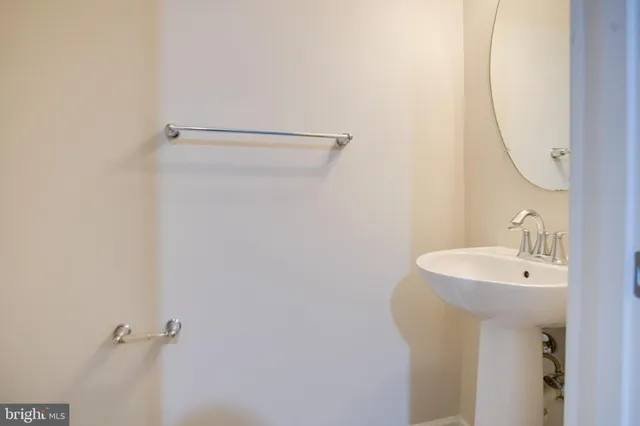 $3,200 | 709 Hidden Oak Lane, Glen Burnie, MD 21060