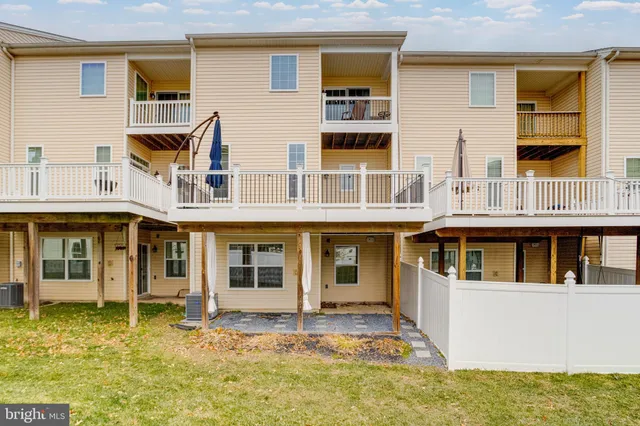 $3,200 | 709 Hidden Oak Lane, Glen Burnie, MD 21060