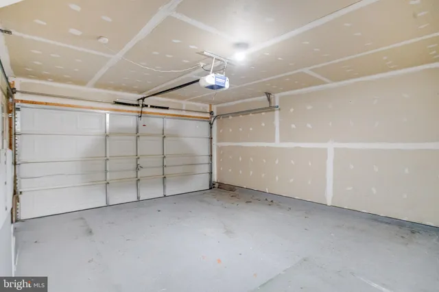 $3,200 | 709 Hidden Oak Lane, Glen Burnie, MD 21060