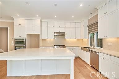 92 Copper Mine Irvine, CA 92602 - Photo 16 of 44