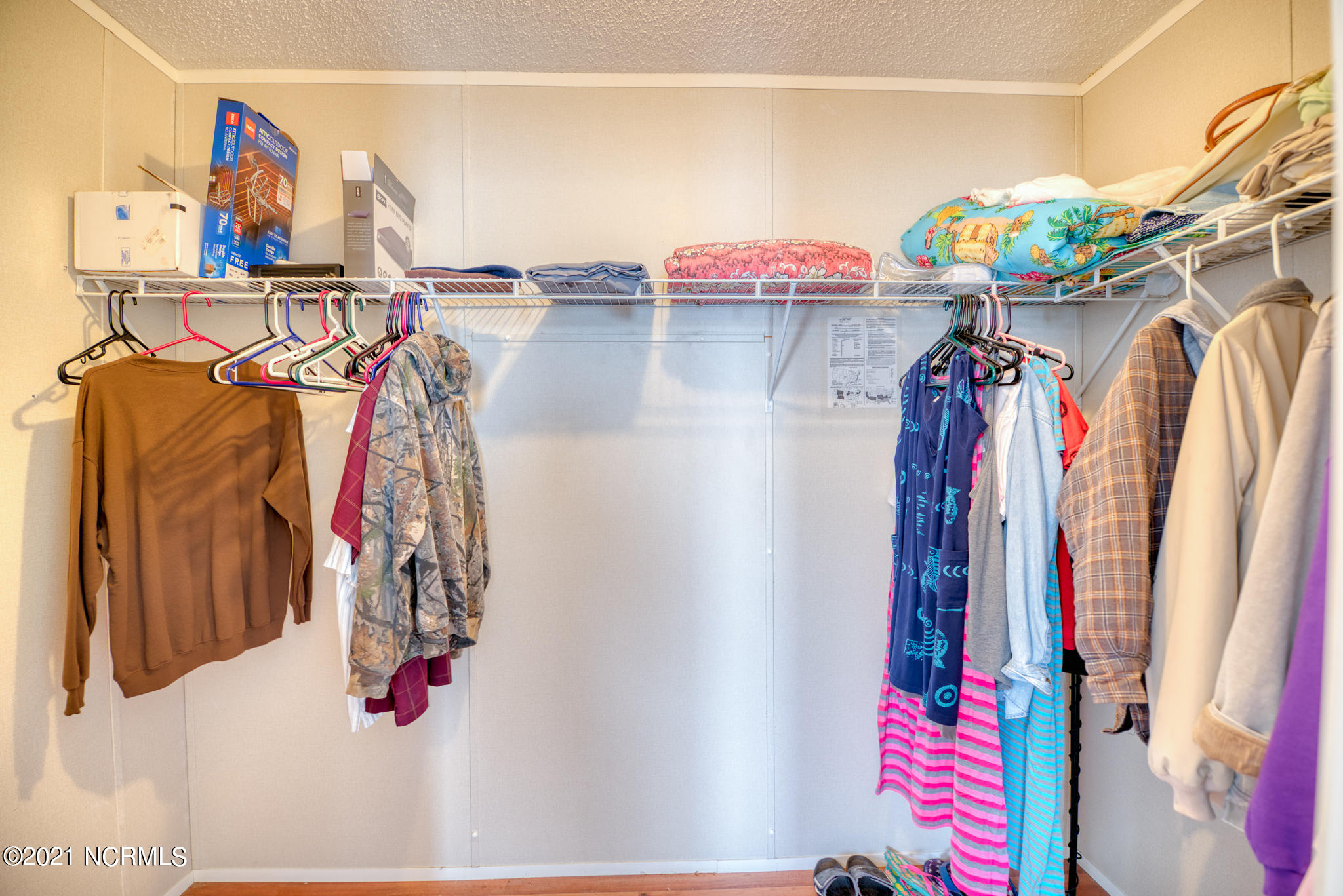 60 Gerainium Road Hampstead, NC 28443 - Photo 20 of 31 Master Closet