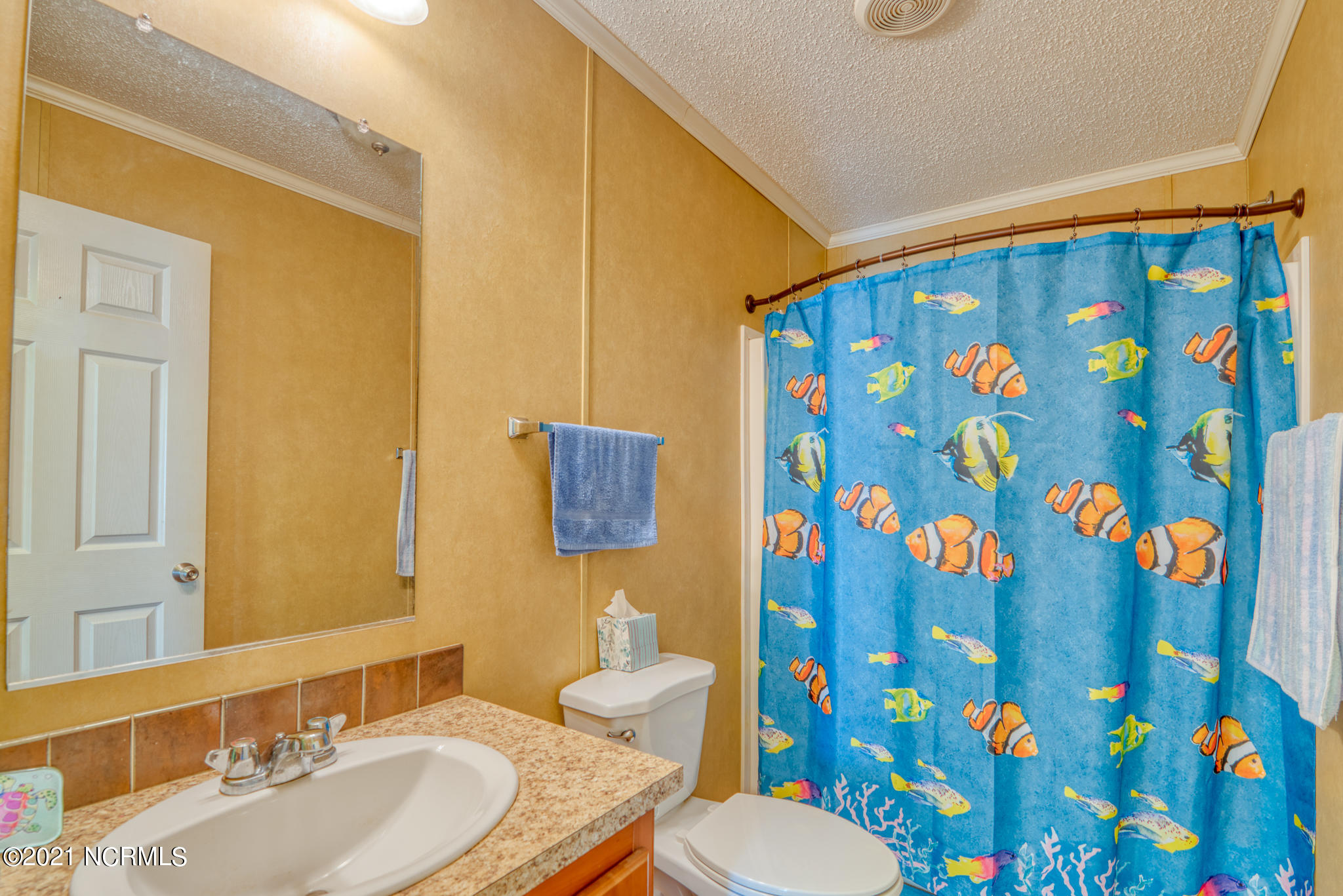 60 Gerainium Road Hampstead, NC 28443 - Photo 26 of 31 Second Bath 1