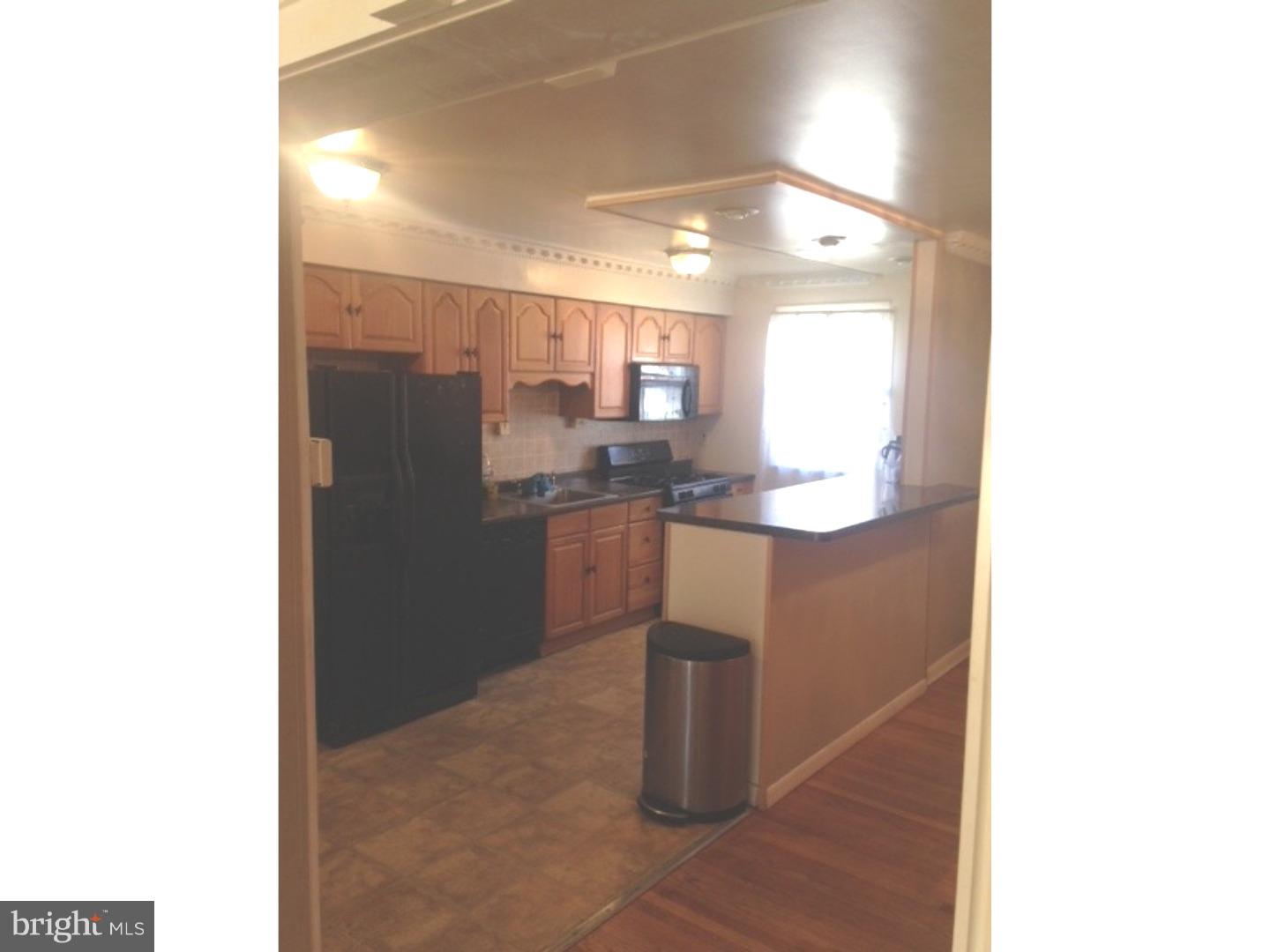 7449 Brockton Road Philadelphia, PA 19151 - Photo 7 of 13 Kitchen