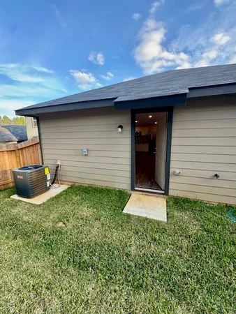 $1,800 | 12355 McCrorey Trails Court, Conroe, TX 77303