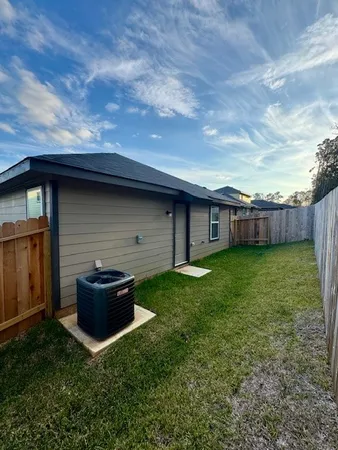 $1,800 | 12355 McCrorey Trails Court, Conroe, TX 77303