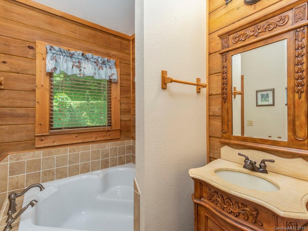 292 Hickory Ridge Road Hot Springs, NC 28743 - Photo 12 of 28 Gallery Image 12