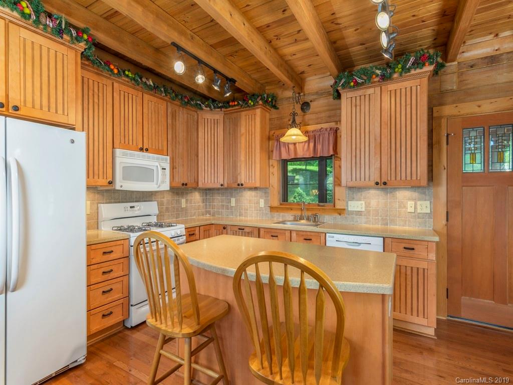 292 Hickory Ridge Road Hot Springs, NC 28743 - Photo 5 of 28 Gallery Image 5