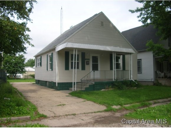 2019 North 17th Street Springfield, IL 62702 - Photo 1 of 11