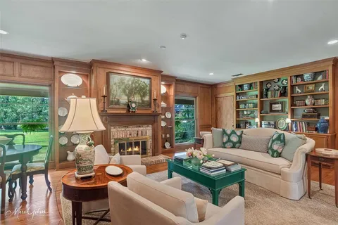 $925,000 | 551 Sherwood Road, Shreveport, LA 71106