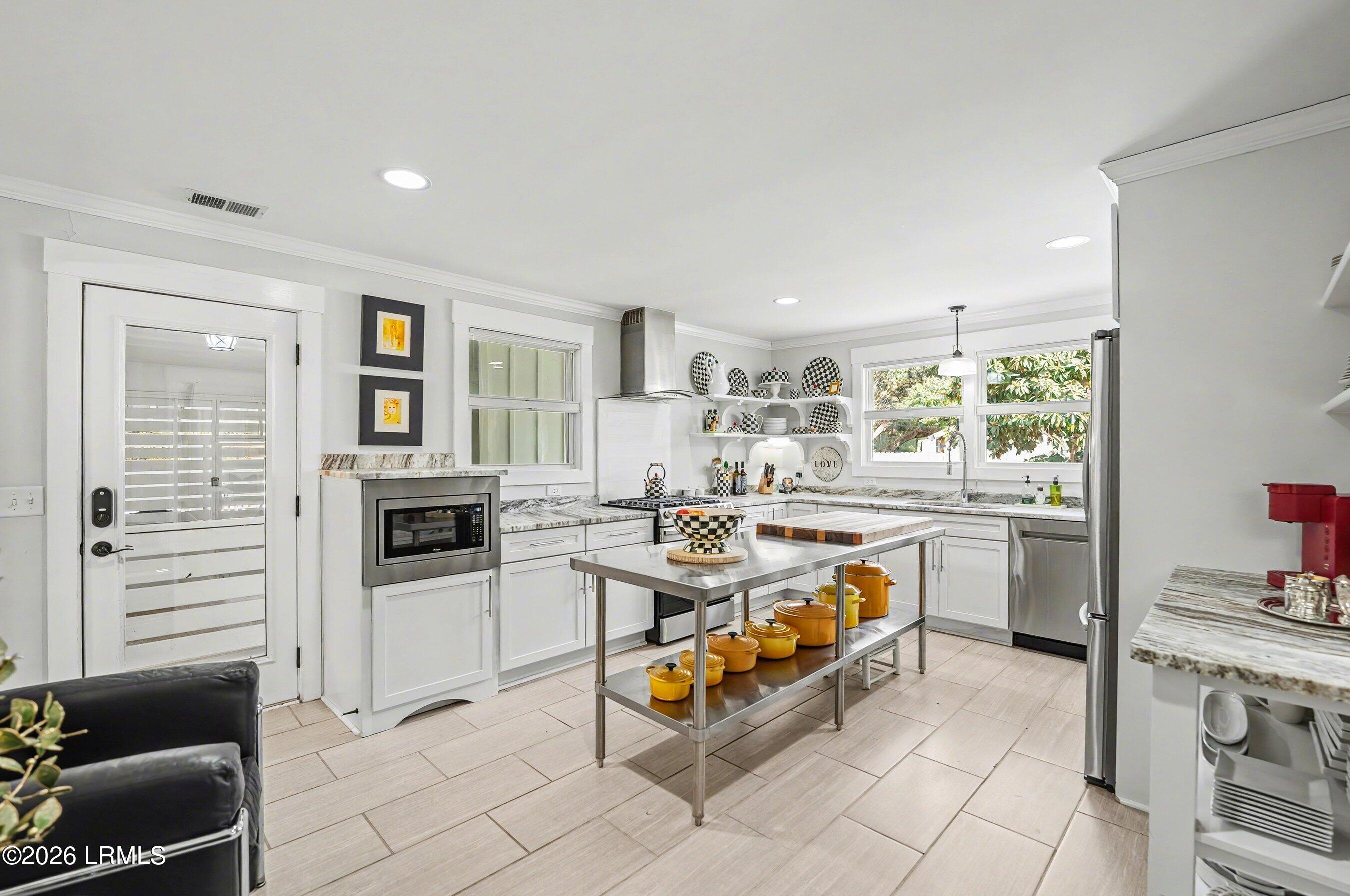 100 North Hermitage Road Beaufort, SC 29902 - Photo 21 of 74 DSC02438-145-1.jpg-SMALL