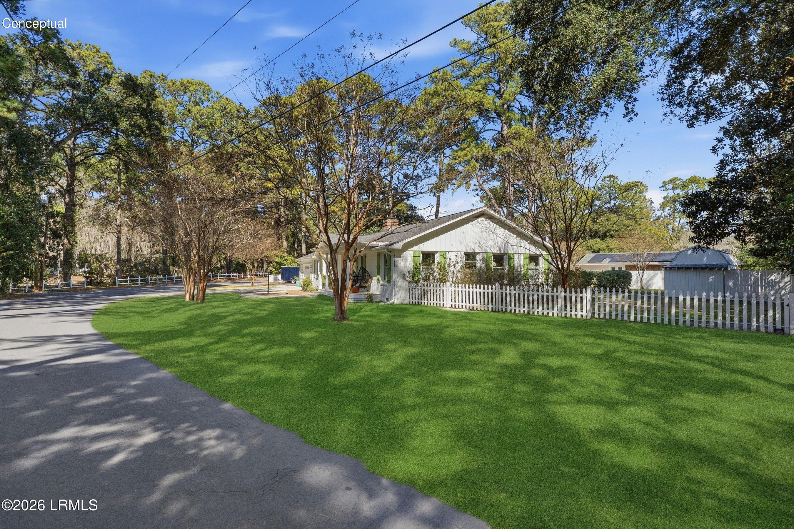 100 North Hermitage Road Beaufort, SC 29902 - Photo 3 of 60 DSC05833-74_with_grass-1.jpg-SMALL