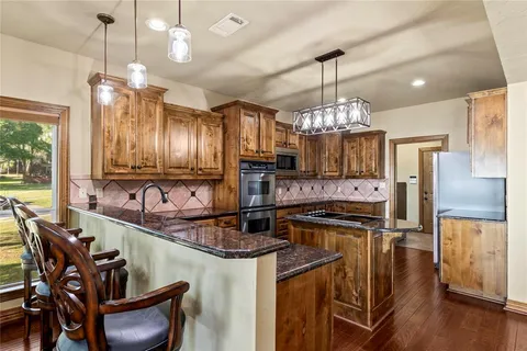 $1,275,000 | 831 Legendary Lane, Gun Barrel City, TX 75156