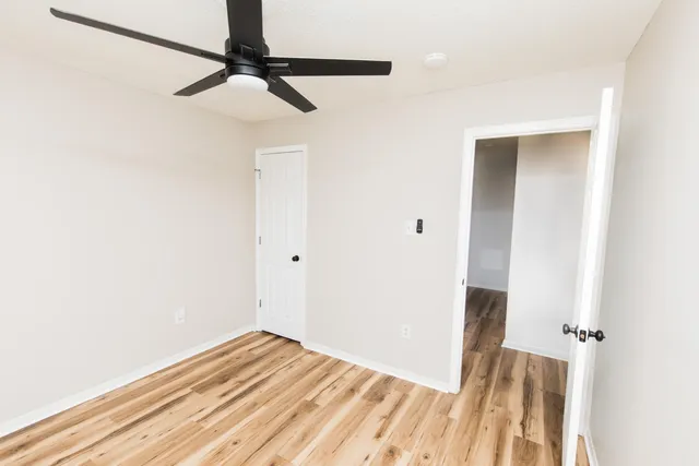 $285,000 | 415 Parkdale Drive, Unit 8F, Charleston, SC 29414